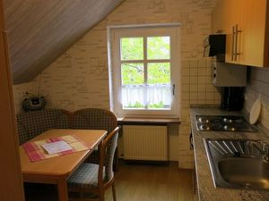 23953898-Ferienwohnung-3-Irmenach-300x225-0