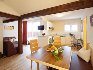 23288373-Ferienwohnung-4-Ischgl-300x225-4