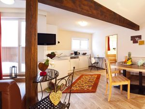 23288373-Ferienwohnung-4-Ischgl-300x225-5