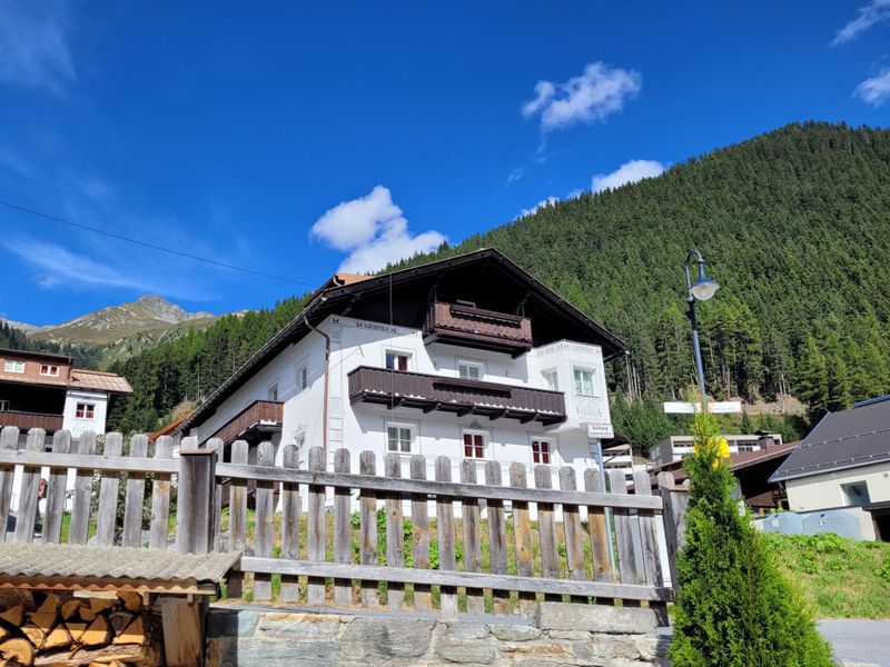 23877556-Ferienwohnung-2-Ischgl-800x600-0