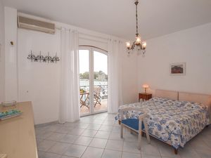 24003498-Ferienwohnung-6-Ischia-300x225-5