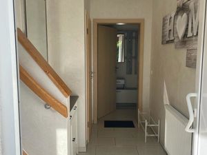 23833545-Ferienwohnung-4-Iserlohn-300x225-2