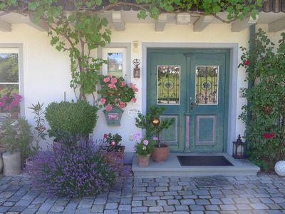 Haustür im Sommer