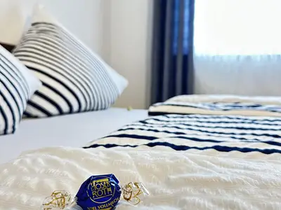 Schlafzimmer 1 mit Doppelbett