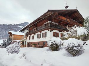 Ferienwohnung für 17 Personen (205 m²) in Itter