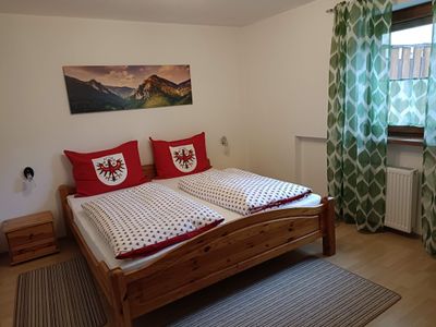 Schlafzimmer für 2 Personen mit TV