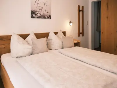 Gemütliches Doppelzimmer mit eigenem Bad - Appartement Seppi