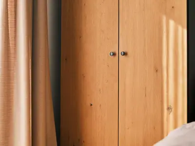 Schrank im Doppelzimmer