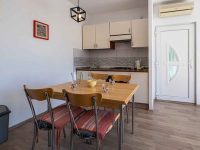 Ferienwohnung für 4 Personen (45 m²) in Ivan Dolac 9/10