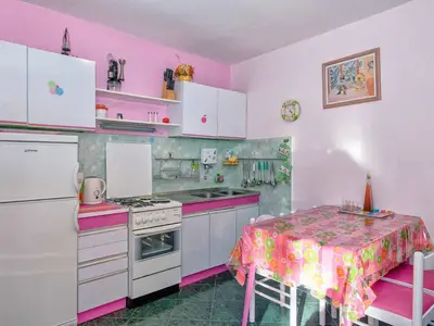 Ferienwohnung für 5 Personen (65 m²) in Ivan Dolac 10/10
