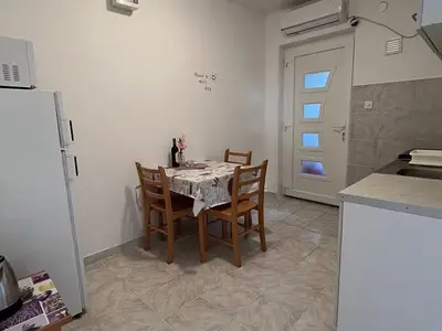 Ferienwohnung für 3 Personen in Ivan Dolac 4/10