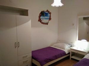 18953510-Ferienwohnung-6-Ivan Dolac-300x225-4