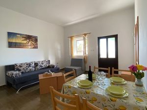 23980729-Ferienwohnung-5-Ivan Dolac-300x225-5