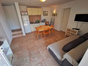 23932466-Ferienwohnung-7-Ivan Dolac-300x225-3