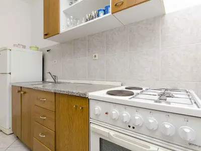 Ferienwohnung für 4 Personen (45 m²) in Ivan Dolac 5/10