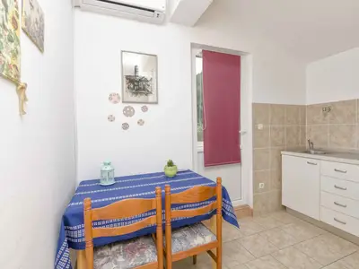 Ferienwohnung für 2 Personen (30 m²) in Ivan Dolac 8/10