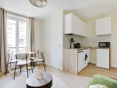 Ferienwohnung für 5 Personen (26 m²) in Ivry-sur-Seine 1/10