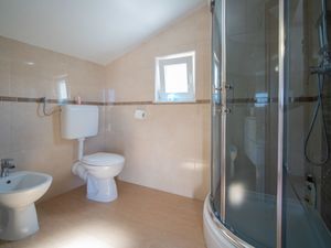 23860058-Ferienwohnung-4-Jablanac-300x225-1