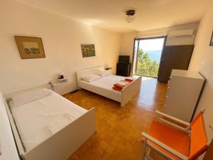 23273930-Ferienwohnung-7-Jadranovo-300x225-5