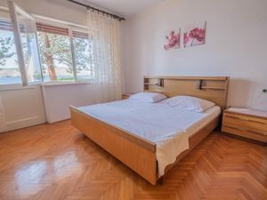 22807031-Ferienwohnung-4-Jadranovo-300x225-1