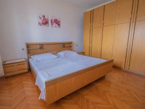 22807031-Ferienwohnung-4-Jadranovo-300x225-2