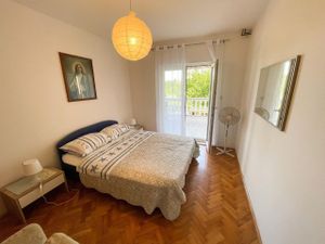 23145075-Ferienwohnung-10-Jadranovo-300x225-3