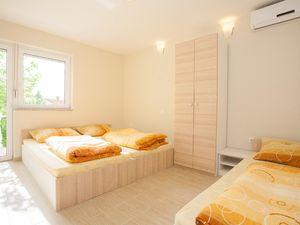 23939783-Ferienwohnung-3-Jadranovo-300x225-3