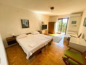 23273950-Ferienwohnung-7-Jadranovo-300x225-5