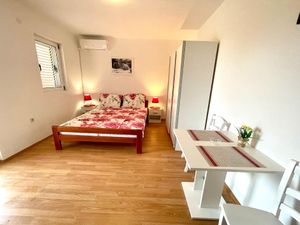 23784052-Ferienwohnung-2-Jadranovo-300x225-3