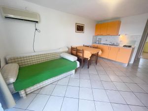 23168199-Ferienwohnung-4-Jadranovo-300x225-4