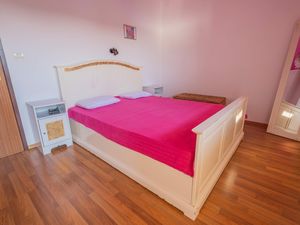 23768989-Ferienwohnung-9-Jadranovo-300x225-5