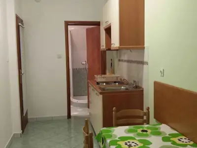 Ferienwohnung für 3 Personen (40 m²) in Jadranovo 4/10