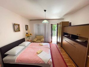 23769024-Ferienwohnung-4-Jadranovo-300x225-4