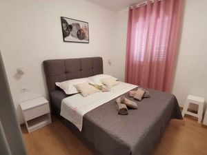 23770559-Ferienwohnung-3-Jadranovo-300x225-4