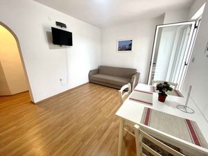 23771784-Ferienwohnung-4-Jadranovo-300x225-3