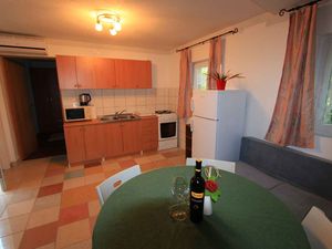 Ferienwohnung für 4 Personen (32 m²) in Jadranovo