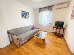 23149901-Ferienwohnung-5-Jadranovo-300x225-4