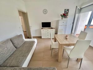 23784003-Ferienwohnung-4-Jadranovo-300x225-5