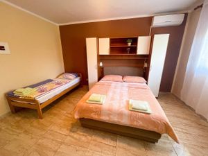 23017401-Ferienwohnung-4-Jadranovo-300x225-2