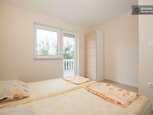 23955457-Ferienwohnung-4-Jadranovo-300x225-5