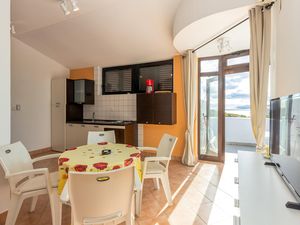 23722424-Ferienwohnung-4-Jadranovo-300x225-5