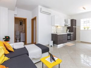 23724859-Ferienwohnung-7-Jadranovo-300x225-2