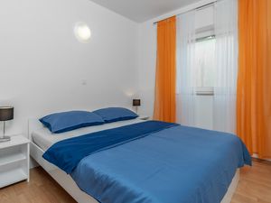 23724859-Ferienwohnung-7-Jadranovo-300x225-5