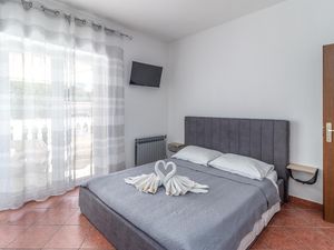 23728314-Ferienwohnung-6-Jadranovo-300x225-3