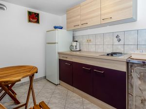 23746705-Ferienwohnung-3-Jadranovo-300x225-2