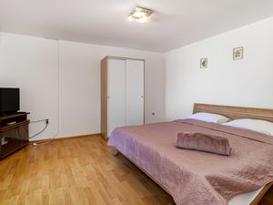 23746705-Ferienwohnung-3-Jadranovo-300x225-3