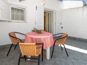 23746706-Ferienwohnung-3-Jadranovo-300x225-2