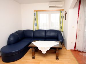 18323950-Ferienwohnung-5-Jadranovo-300x225-1