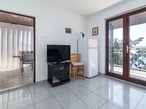 23575371-Ferienwohnung-4-Jadranovo-300x225-3