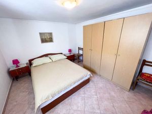 23769548-Ferienwohnung-4-Jadranovo-300x225-4